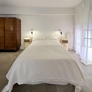 Camera con letto king size